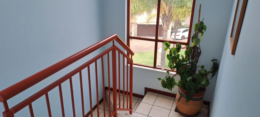 3 Bedroom Property for Sale in Bassonia Gauteng