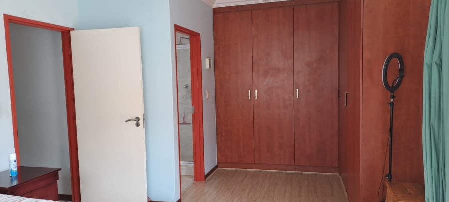 3 Bedroom Property for Sale in Bassonia Gauteng