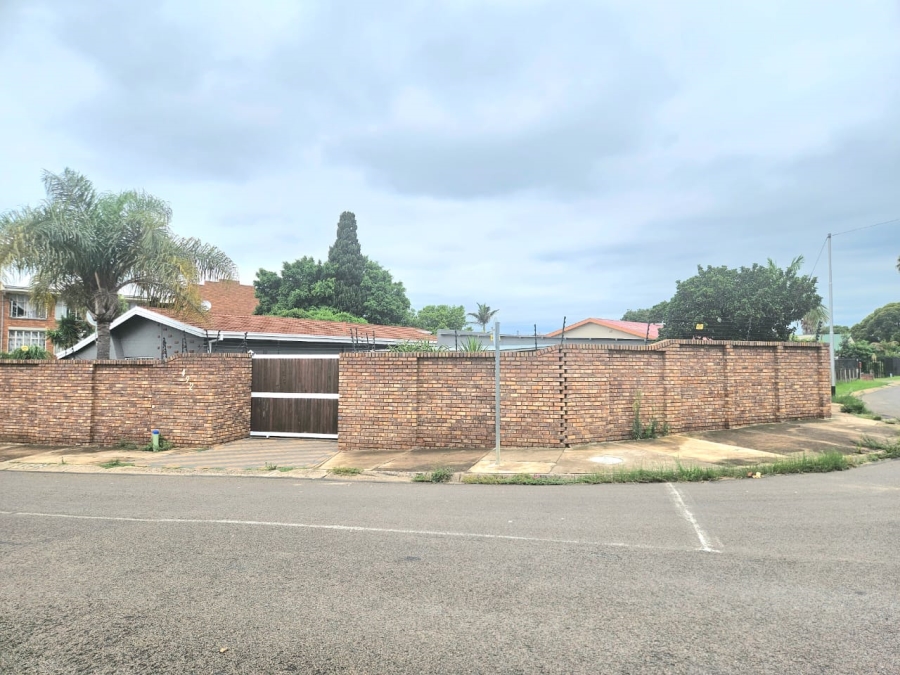 3 Bedroom Property for Sale in Pretoria Gardens Gauteng