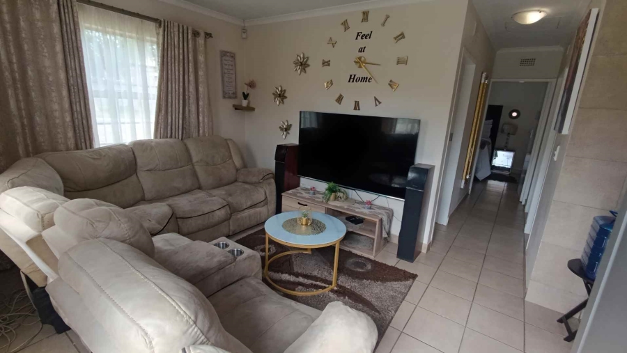 3 Bedroom Property for Sale in Thatch Hill Estate Gauteng