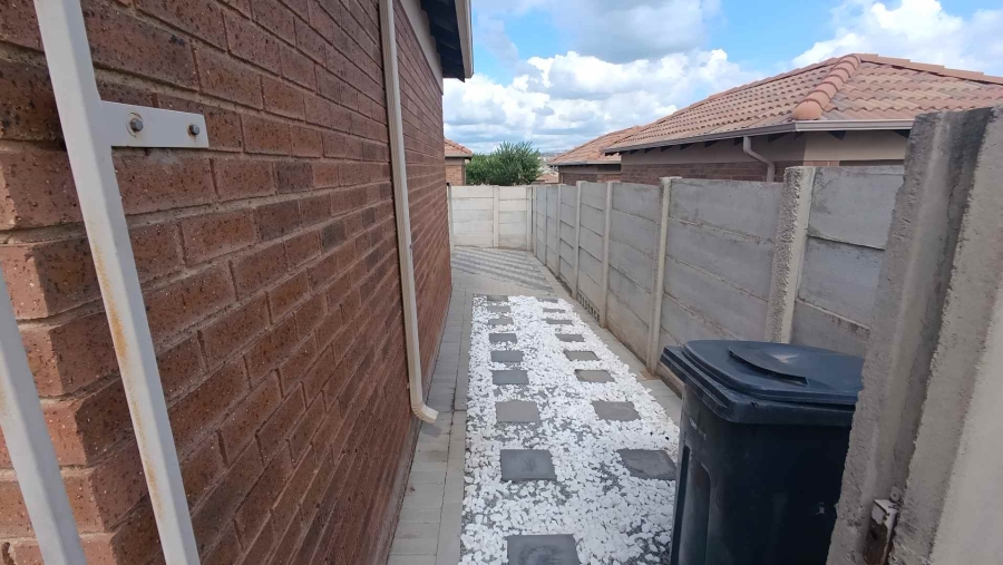 3 Bedroom Property for Sale in Thatch Hill Estate Gauteng