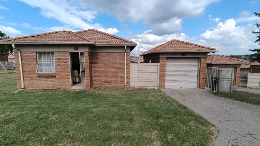 3 Bedroom Property for Sale in Thatch Hill Estate Gauteng