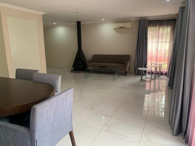 5 Bedroom Property for Sale in Garsfontein Gauteng