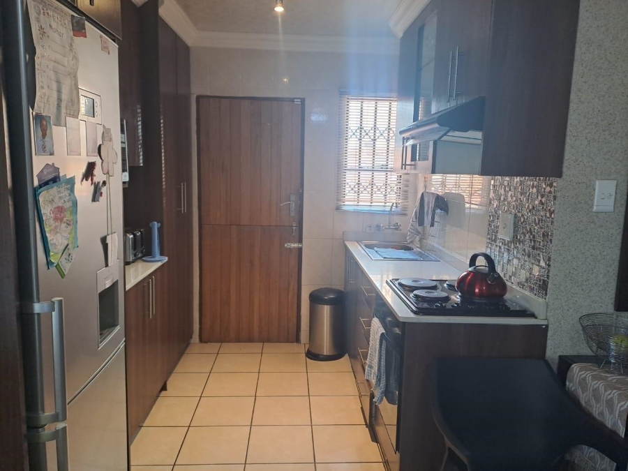 3 Bedroom Property for Sale in Olievenhoutbosch Gauteng