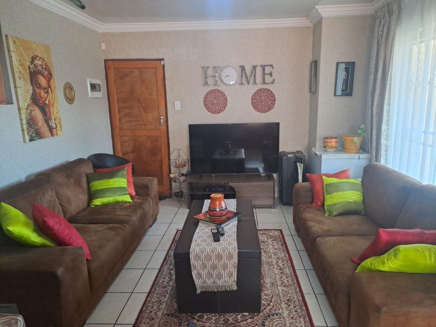 3 Bedroom Property for Sale in Olievenhoutbosch Gauteng