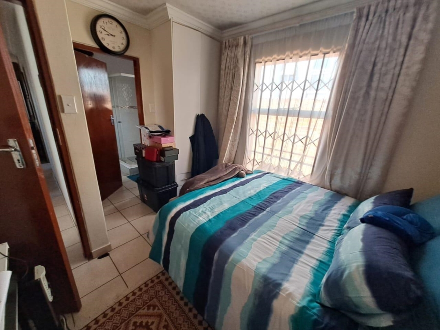 3 Bedroom Property for Sale in Olievenhoutbosch Gauteng