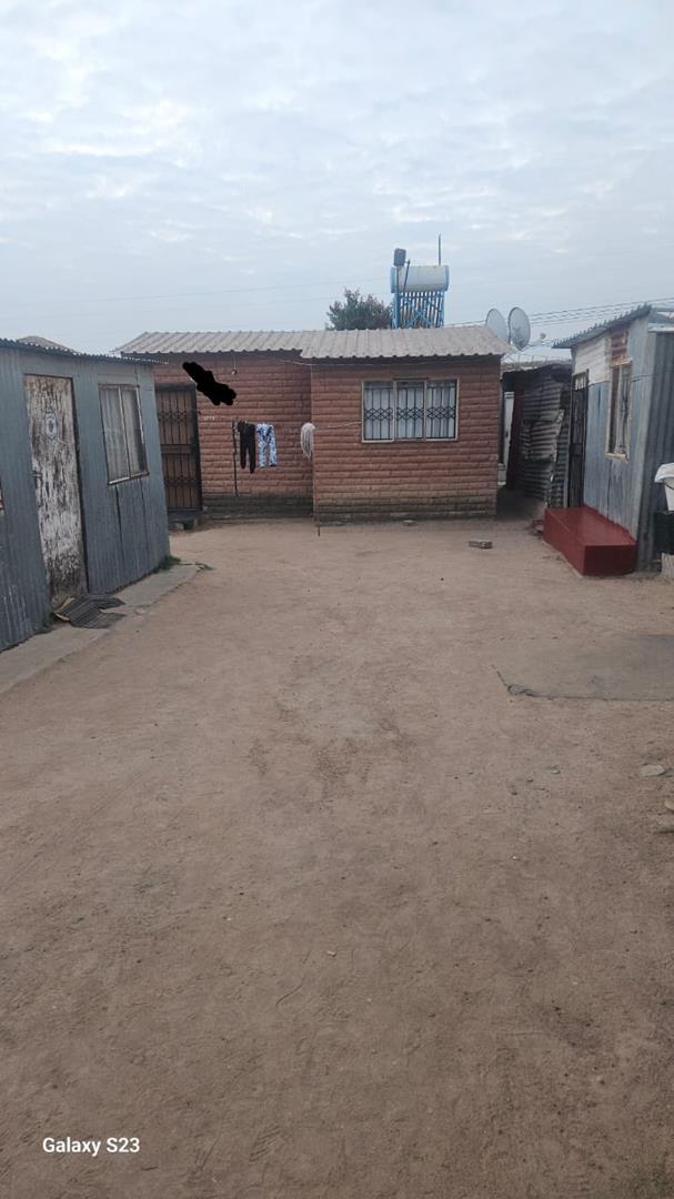 1 Bedroom Property for Sale in Olievenhoutbosch Gauteng