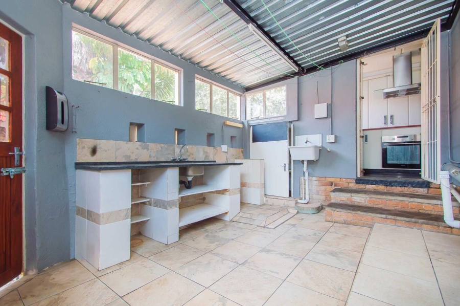 4 Bedroom Property for Sale in Sharonlea Gauteng