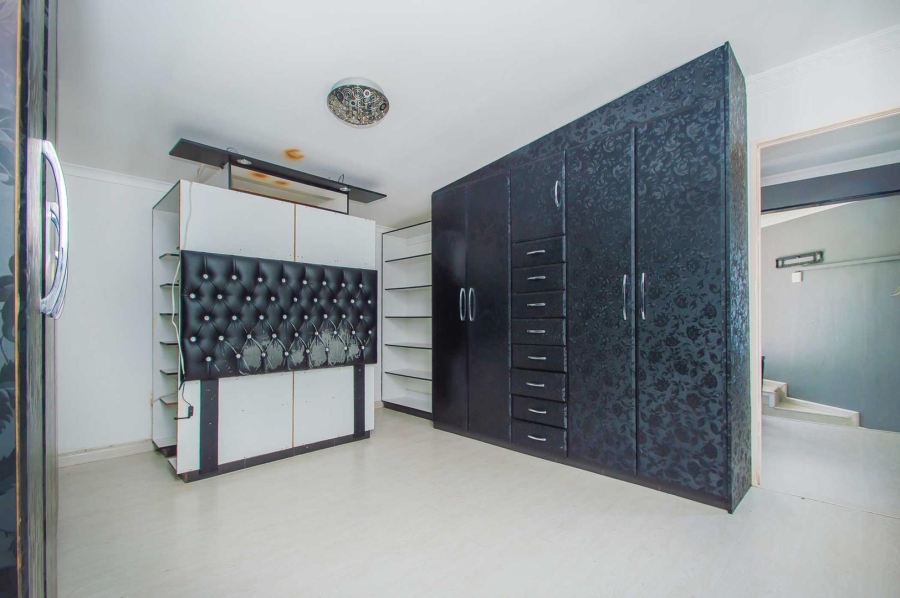 4 Bedroom Property for Sale in Sharonlea Gauteng