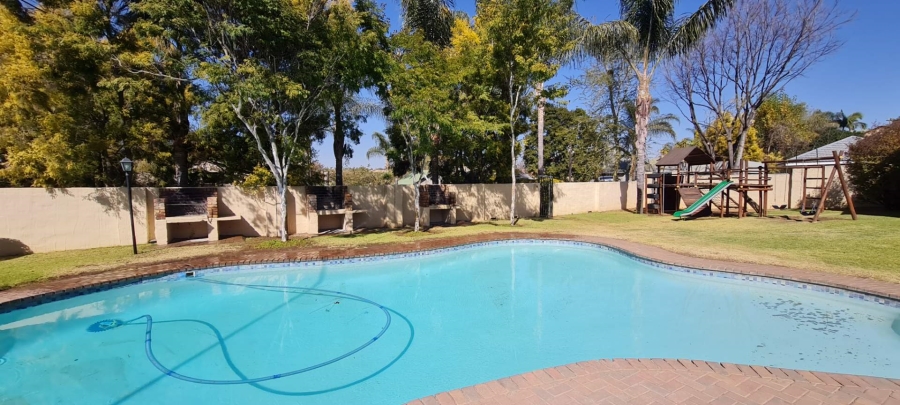 To Let 4 Bedroom Property for Rent in North Riding Gauteng