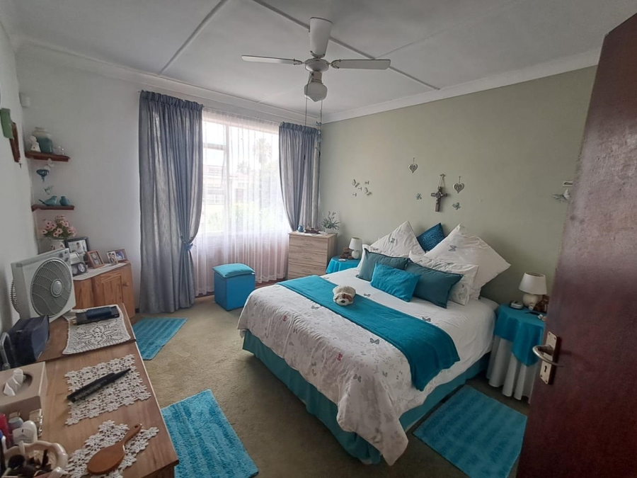 2 Bedroom Property for Sale in New Redruth Gauteng