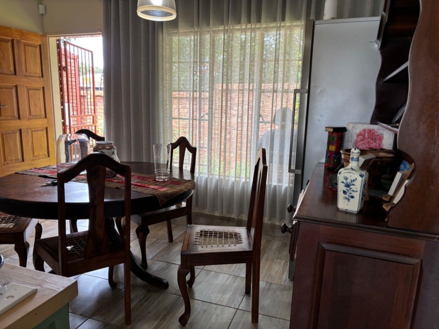 2 Bedroom Property for Sale in Faerie Glen Gauteng