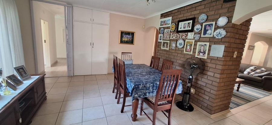 5 Bedroom Property for Sale in Sunward Park Gauteng