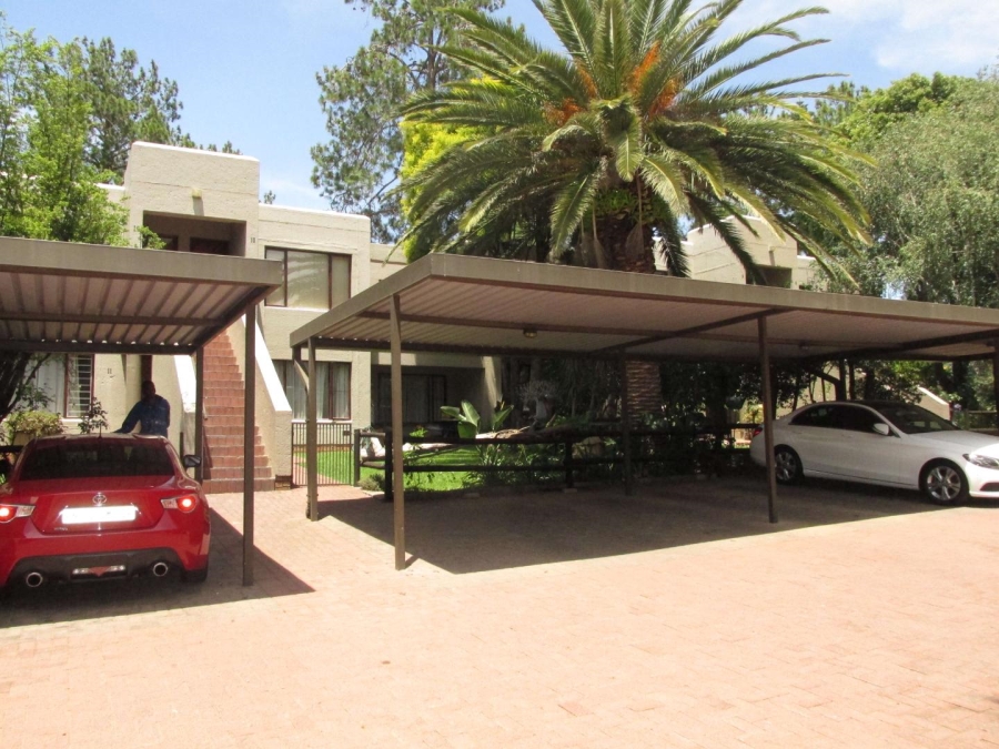 To Let 2 Bedroom Property for Rent in Bryanston Gauteng