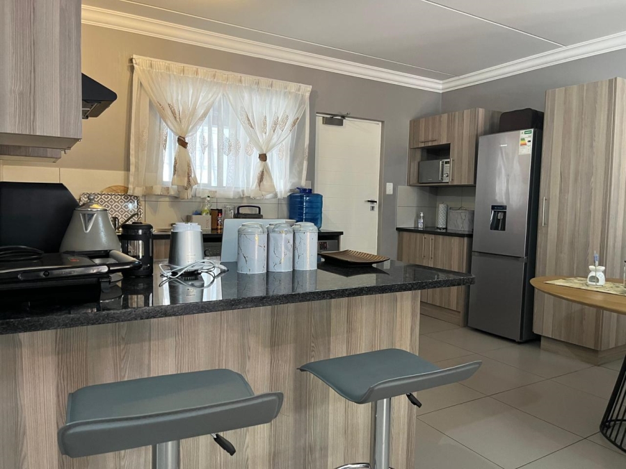 2 Bedroom Property for Sale in Chartwell Gauteng