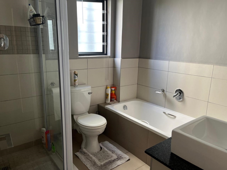 2 Bedroom Property for Sale in Chartwell Gauteng