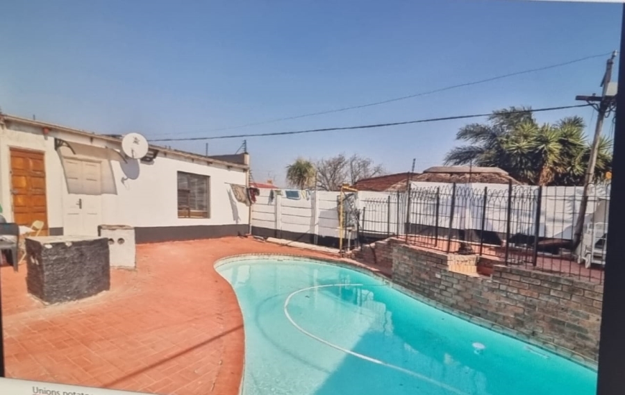 4 Bedroom Property for Sale in Sophiatown Gauteng