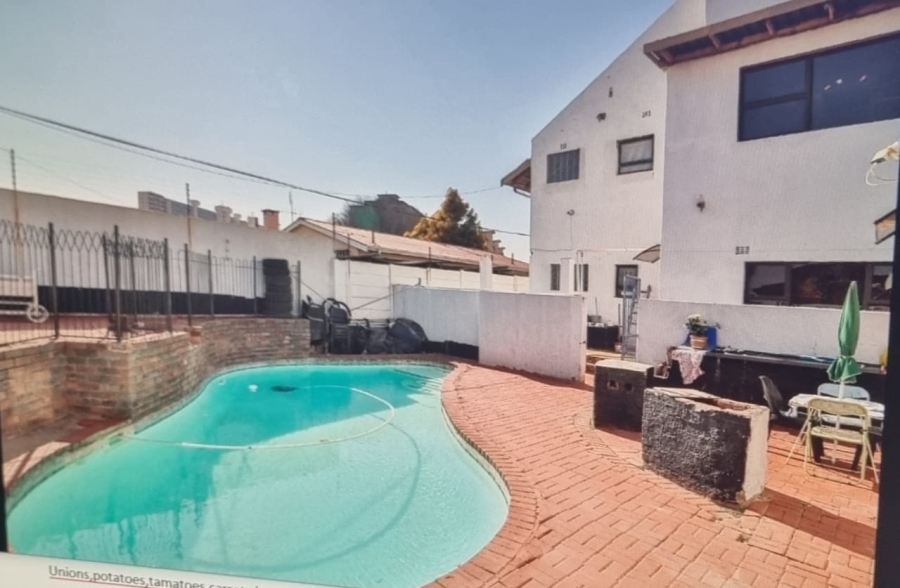 4 Bedroom Property for Sale in Sophiatown Gauteng