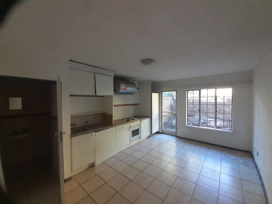 1 Bedroom Property for Sale in Gezina Gauteng