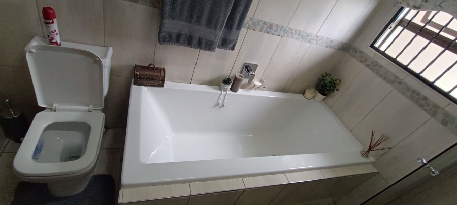 3 Bedroom Property for Sale in Pomona Gauteng