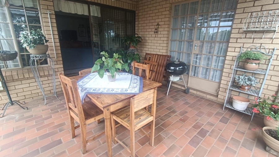 3 Bedroom Property for Sale in Zwartkop Gauteng