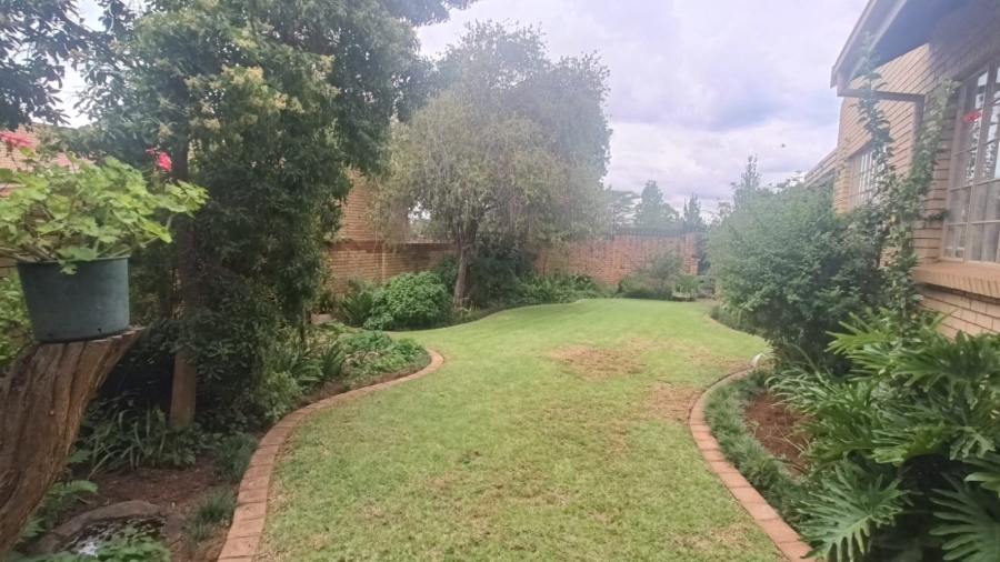 3 Bedroom Property for Sale in Zwartkop Gauteng