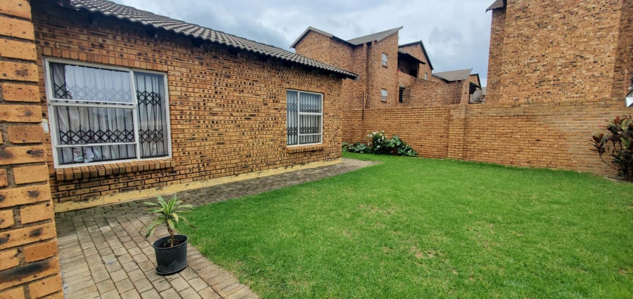 3 Bedroom Property for Sale in Honeypark Gauteng