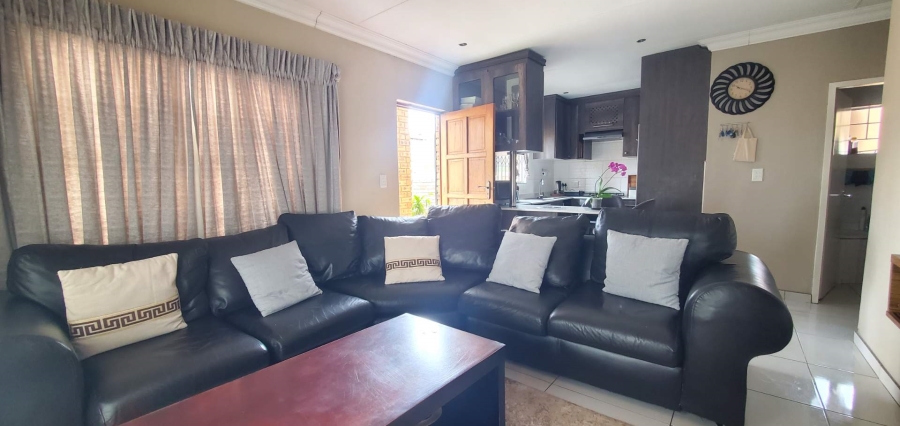 3 Bedroom Property for Sale in Honeypark Gauteng