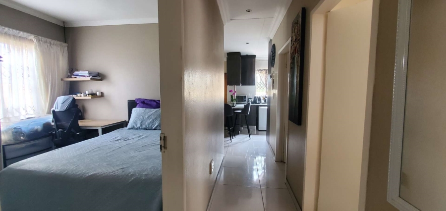 3 Bedroom Property for Sale in Honeypark Gauteng