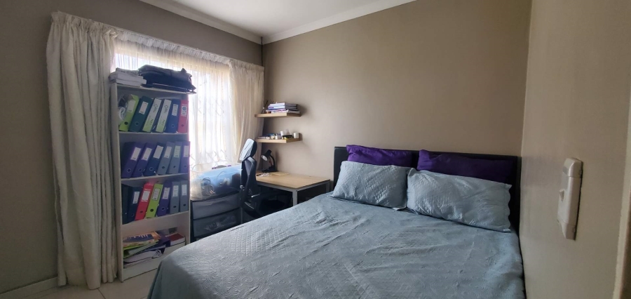 3 Bedroom Property for Sale in Honeypark Gauteng