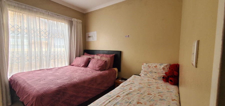 3 Bedroom Property for Sale in Honeypark Gauteng