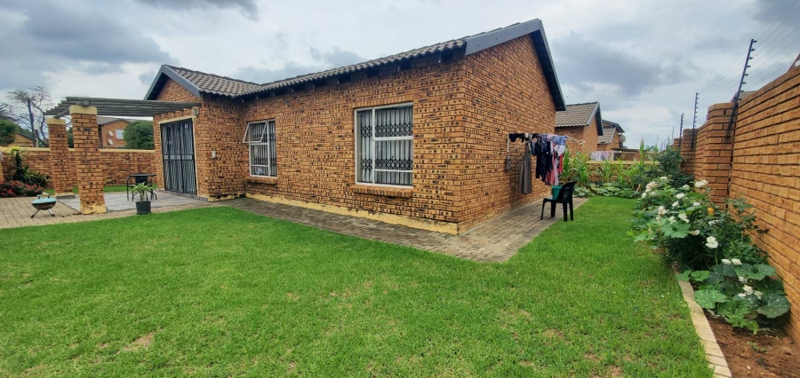 3 Bedroom Property for Sale in Honeypark Gauteng