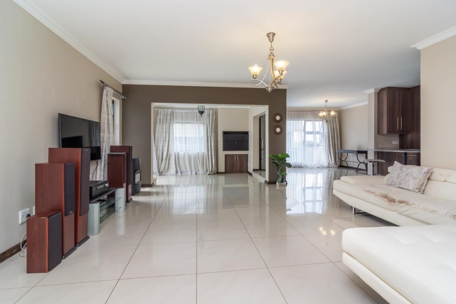 4 Bedroom Property for Sale in Homes Haven Gauteng