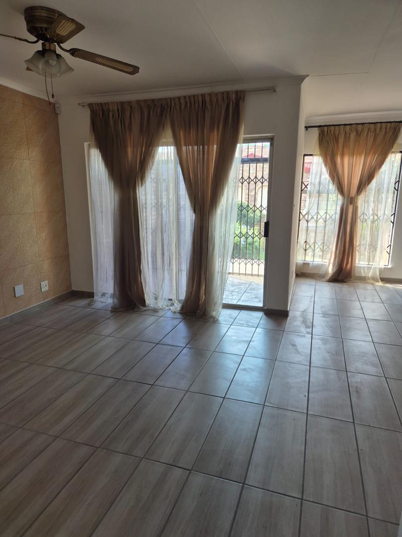 To Let 2 Bedroom Property for Rent in Benoni Central Gauteng