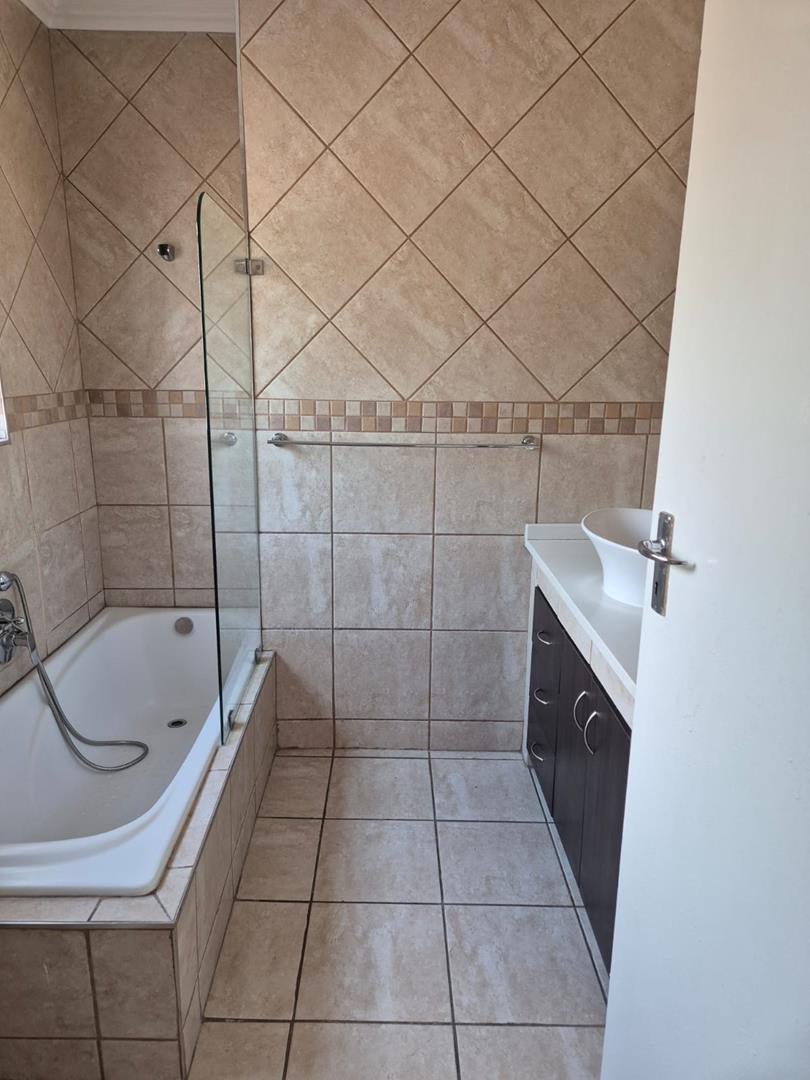 To Let 2 Bedroom Property for Rent in Benoni Central Gauteng