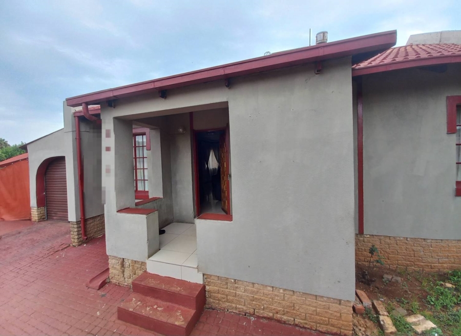 2 Bedroom Property for Sale in Elandspoort Gauteng