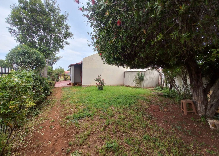 2 Bedroom Property for Sale in Elandspoort Gauteng