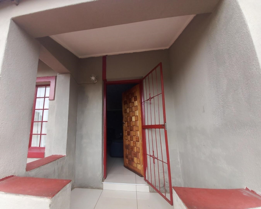 2 Bedroom Property for Sale in Elandspoort Gauteng