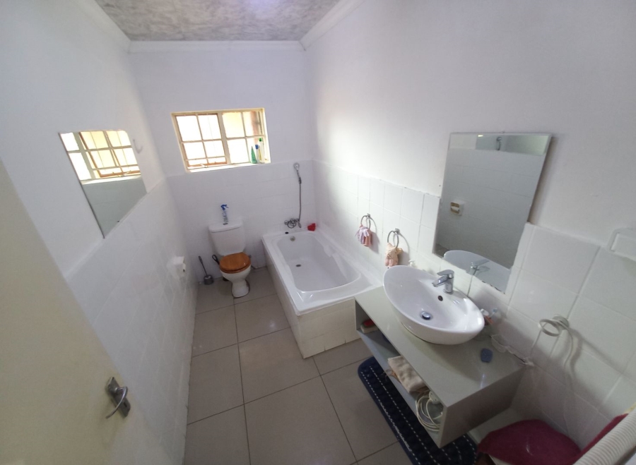 2 Bedroom Property for Sale in Elandspoort Gauteng