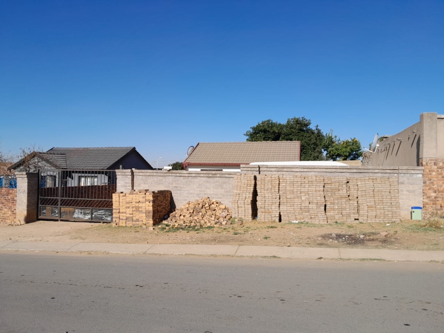 2 Bedroom Property for Sale in Olievenhoutbosch Gauteng