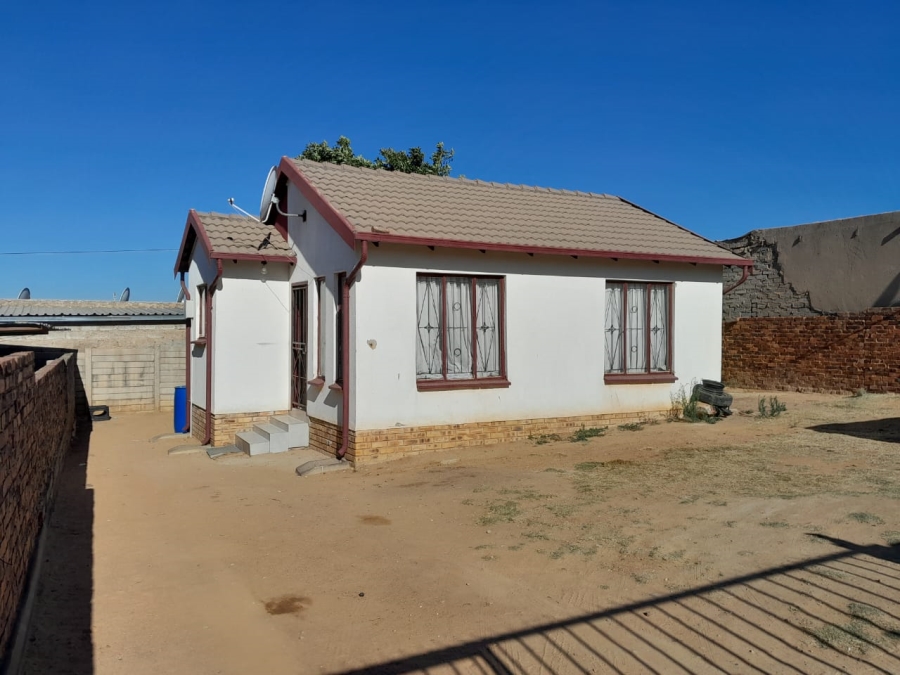 2 Bedroom Property for Sale in Olievenhoutbosch Gauteng