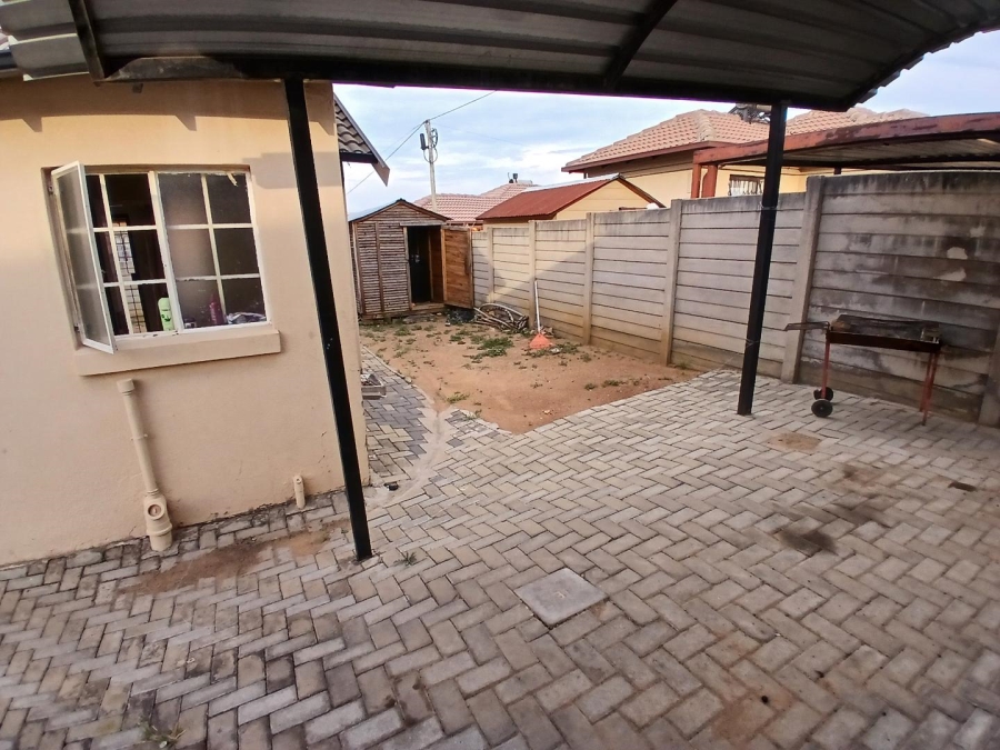 3 Bedroom Property for Sale in Olievenhoutbosch Gauteng