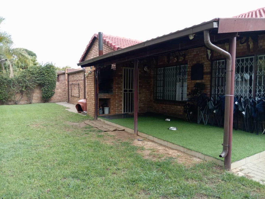 3 Bedroom Property for Sale in Equestria Gauteng