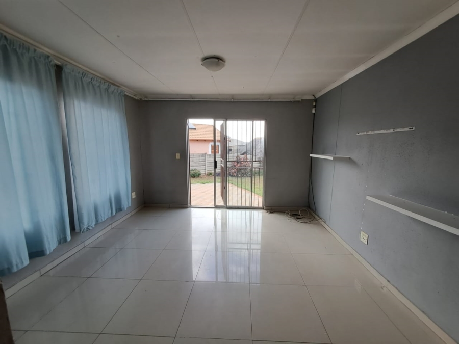 3 Bedroom Property for Sale in Olievenhoutbosch Gauteng