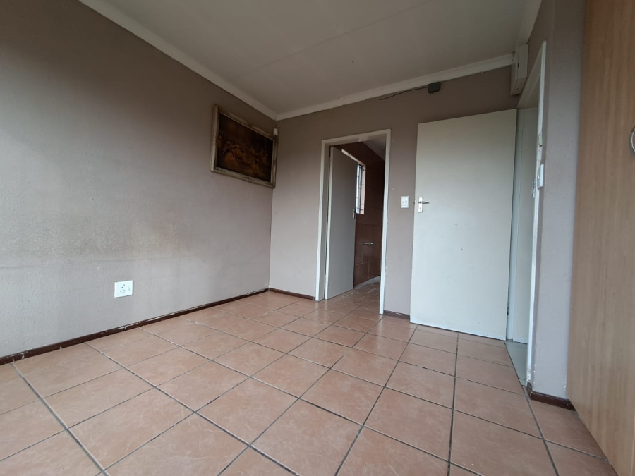 3 Bedroom Property for Sale in Olievenhoutbosch Gauteng