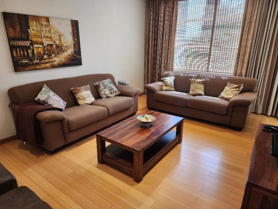 To Let 1 Bedroom Property for Rent in Sandhurst Gauteng