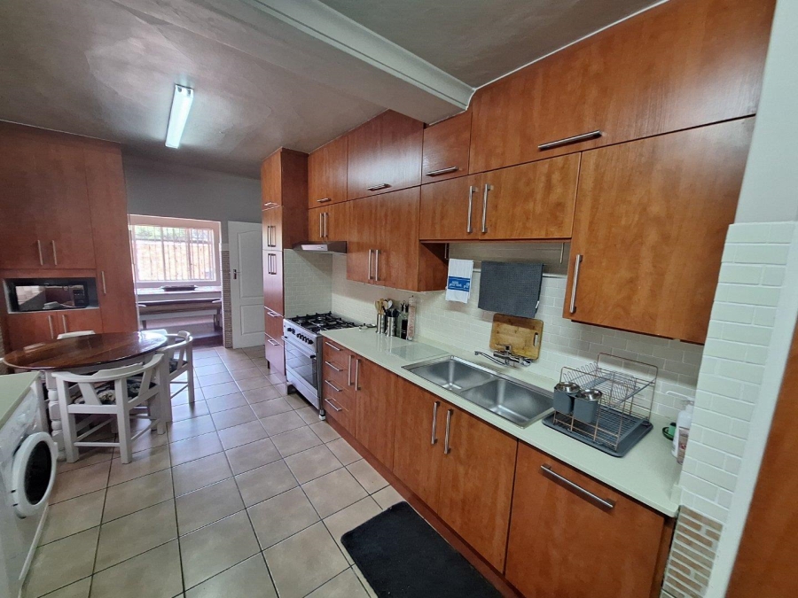 To Let 2 Bedroom Property for Rent in Discovery Gauteng