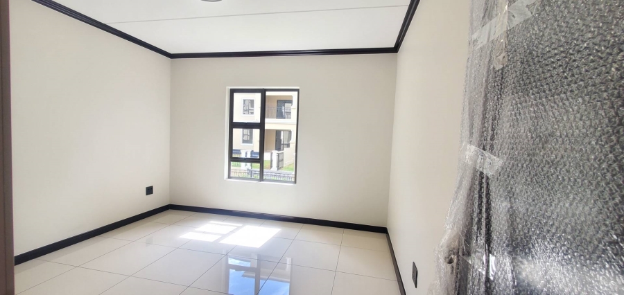 To Let 2 Bedroom Property for Rent in Blue Hills Gauteng