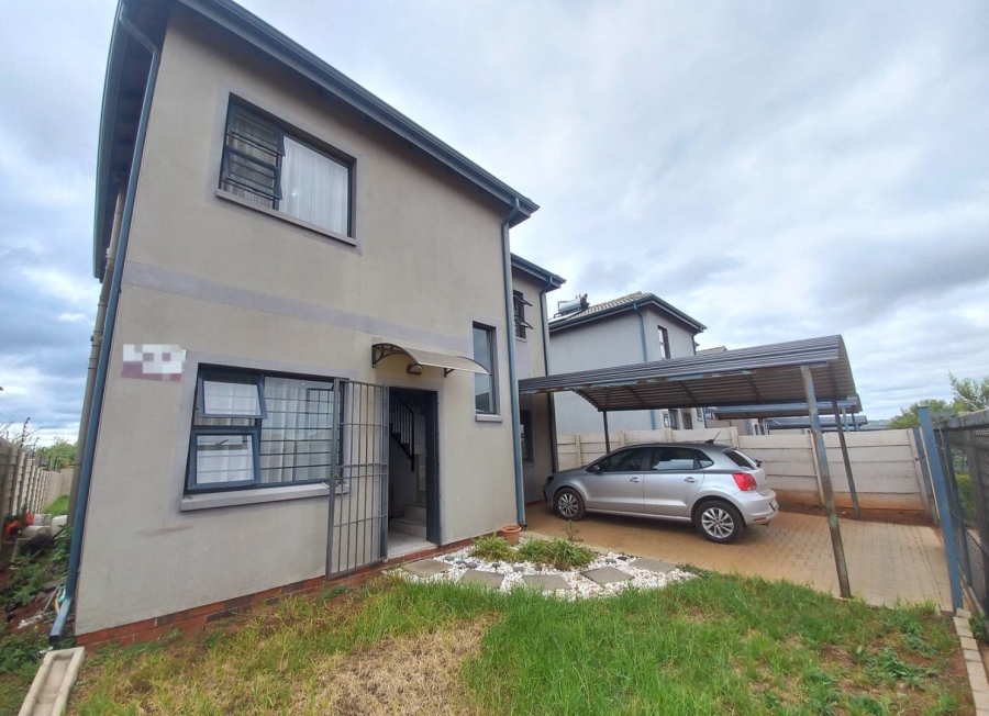 4 Bedroom Property for Sale in Lotus Gardens Gauteng