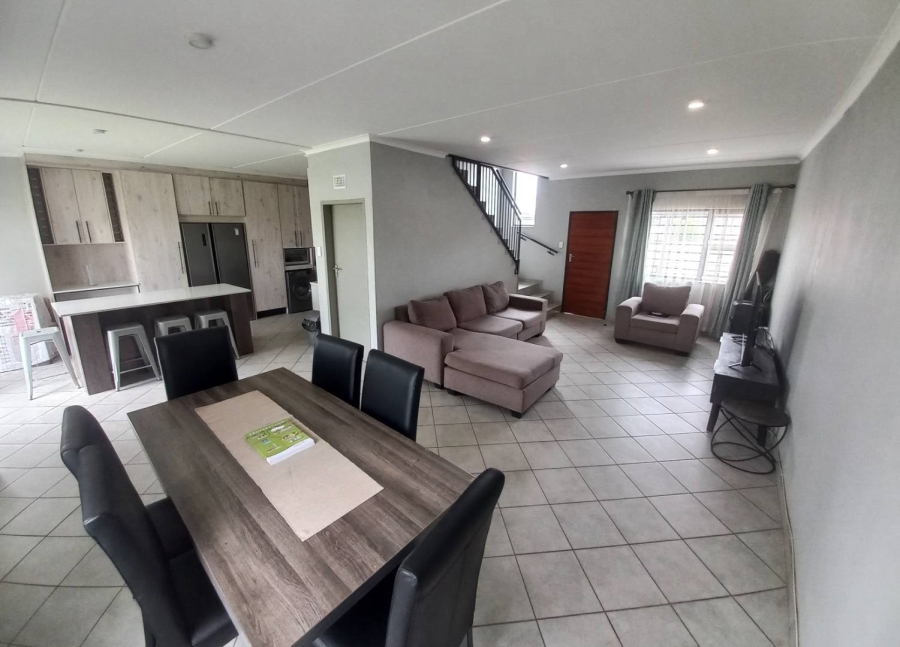 4 Bedroom Property for Sale in Lotus Gardens Gauteng